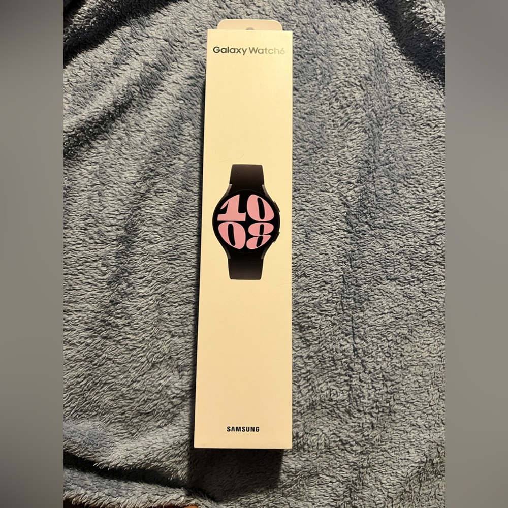 Samsung watch 6 new with charger